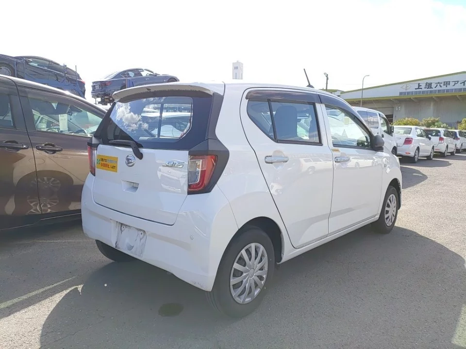 Daihatsu Mira e:S LA360S 2021